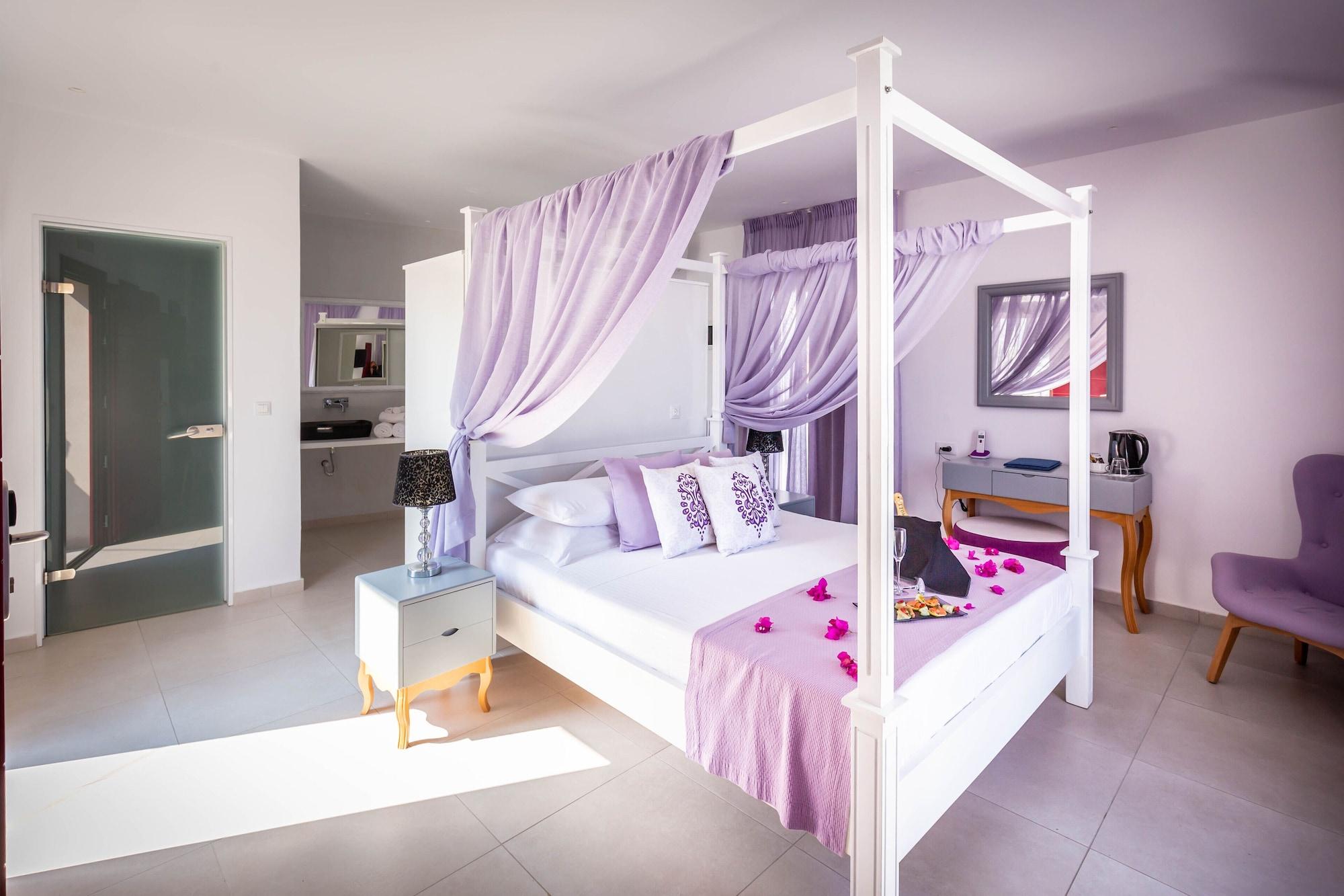 Mar N Mar Crown Hotel-Suites คามารี ภายนอก รูปภาพ