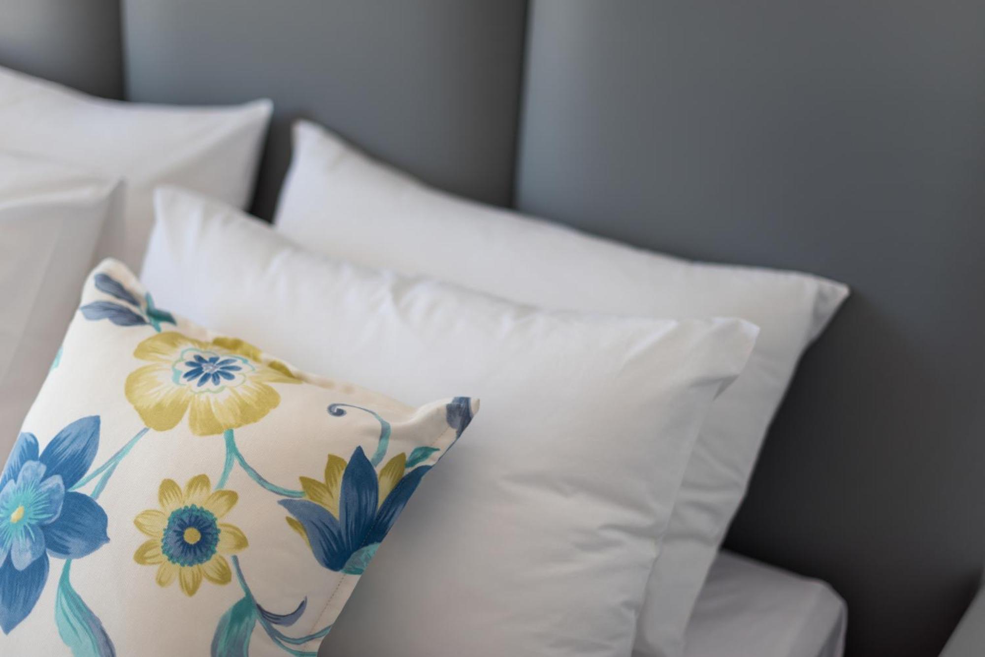 Mar N Mar Crown Hotel-Suites คามารี ห้อง รูปภาพ